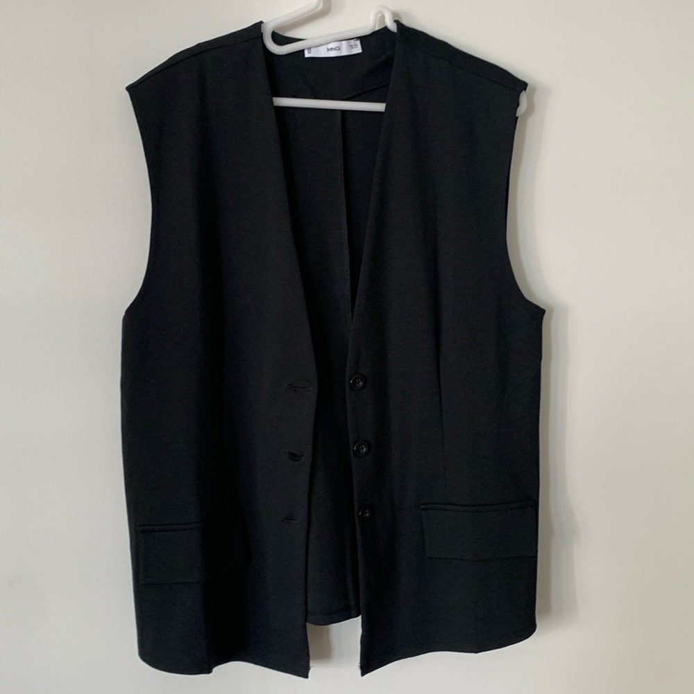 Mango Light Waistcoat Black